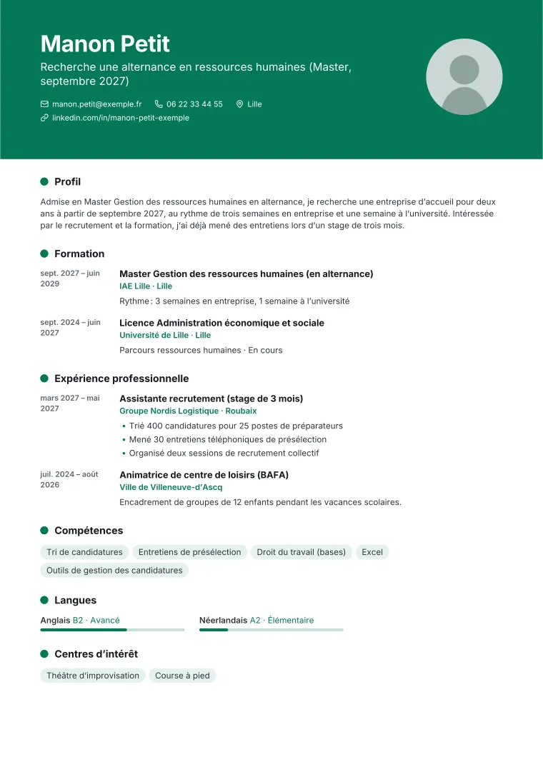 Aperçu : CV « Moderne » rempli avec un exemple fictif